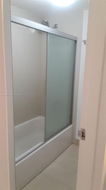 На продажу: $165,000 (1 спален, 1 ванн, 695 Квадратных фут)