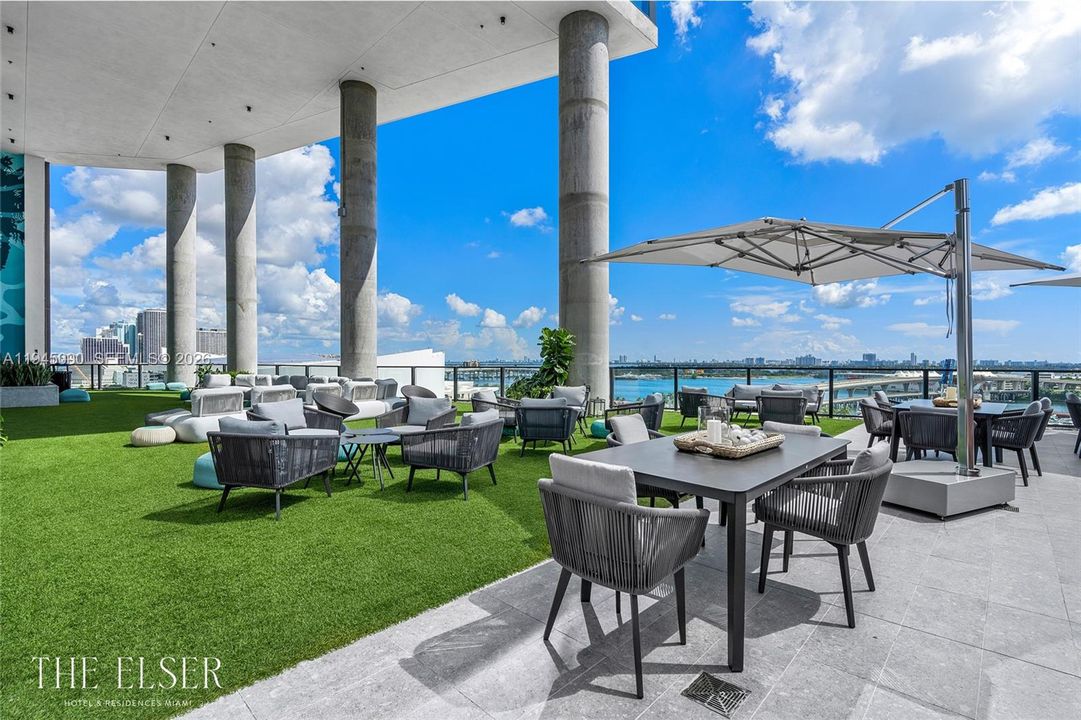 En Venta: $1,299,000 (3 camas, 3 baños, 1040 Pies cuadrados)
