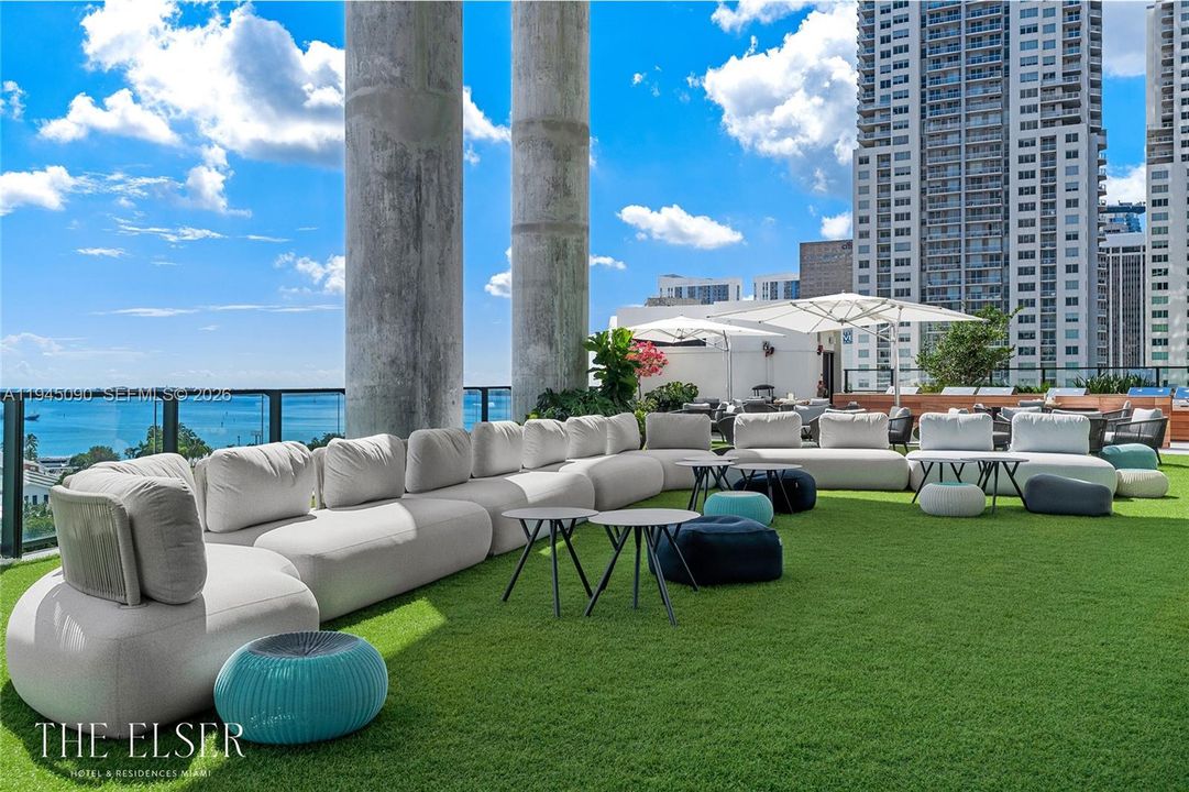 En Venta: $1,299,000 (3 camas, 3 baños, 1040 Pies cuadrados)