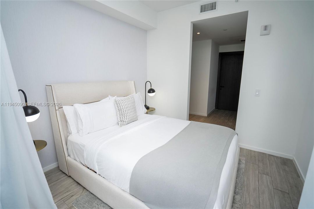 En Venta: $1,299,000 (3 camas, 3 baños, 1040 Pies cuadrados)