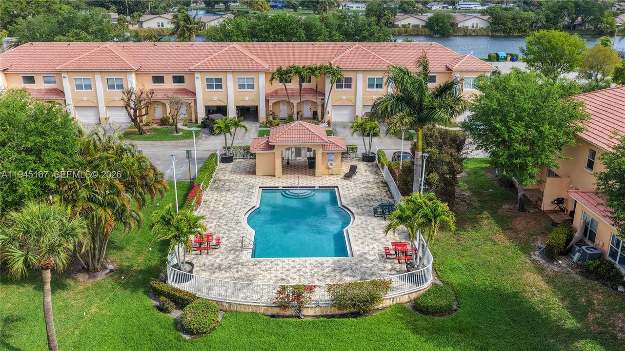 En Venta: $289,000 (3 camas, 2 baños, 1543 Pies cuadrados)