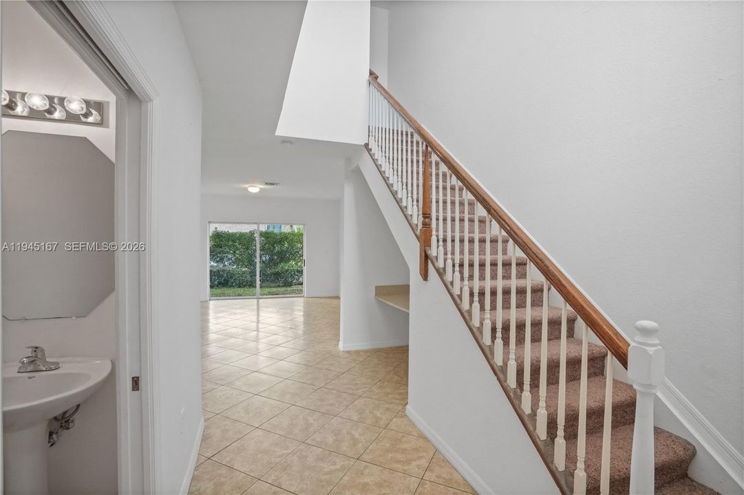 En Venta: $289,000 (3 camas, 2 baños, 1543 Pies cuadrados)