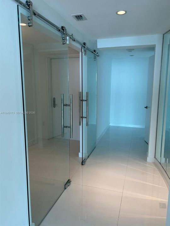 En Venta: $2,750,000 (3 camas, 3 baños, 2130 Pies cuadrados)