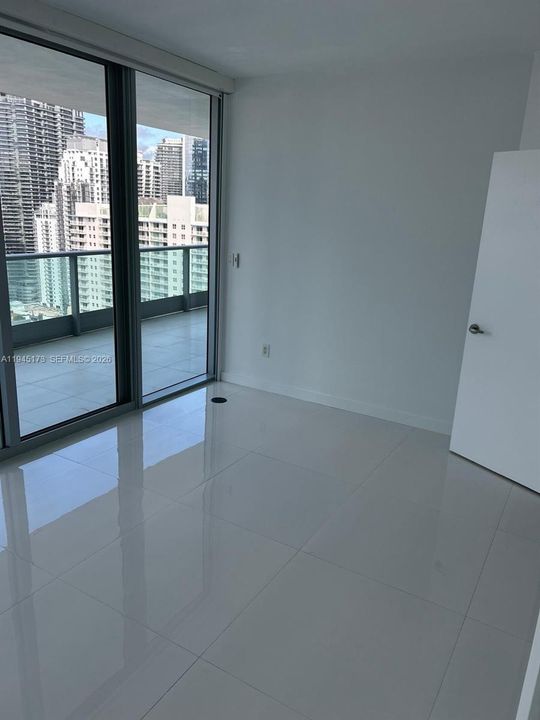 En Venta: $2,750,000 (3 camas, 3 baños, 2130 Pies cuadrados)