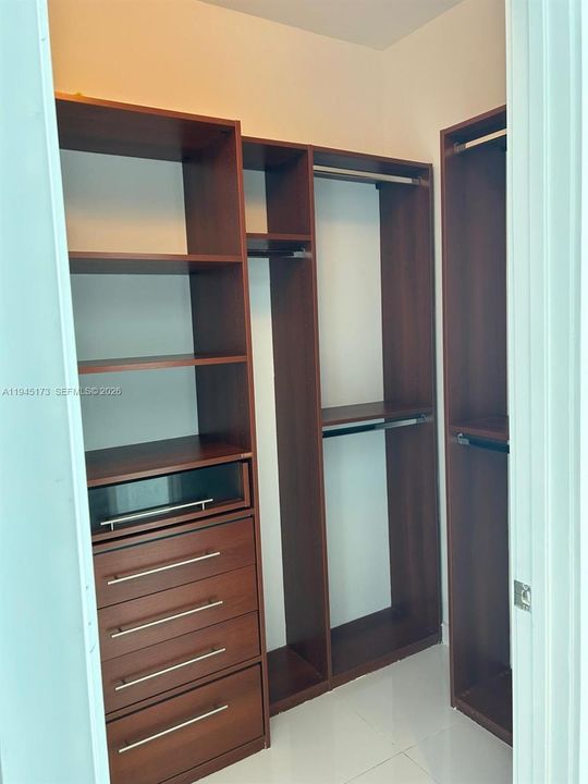En Venta: $2,750,000 (3 camas, 3 baños, 2130 Pies cuadrados)
