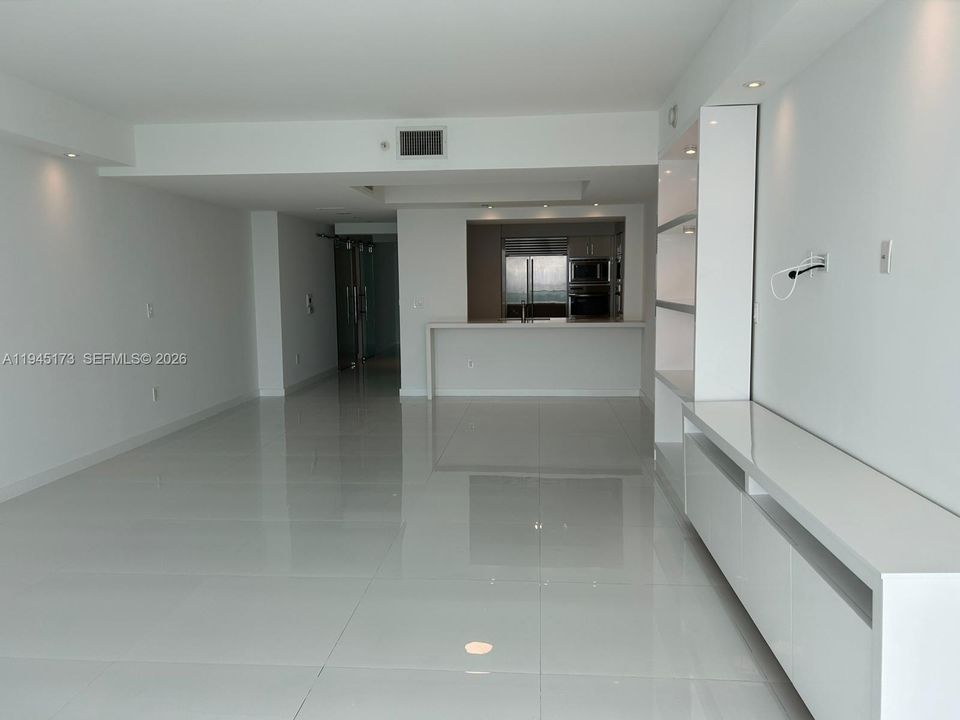 En Venta: $2,750,000 (3 camas, 3 baños, 2130 Pies cuadrados)