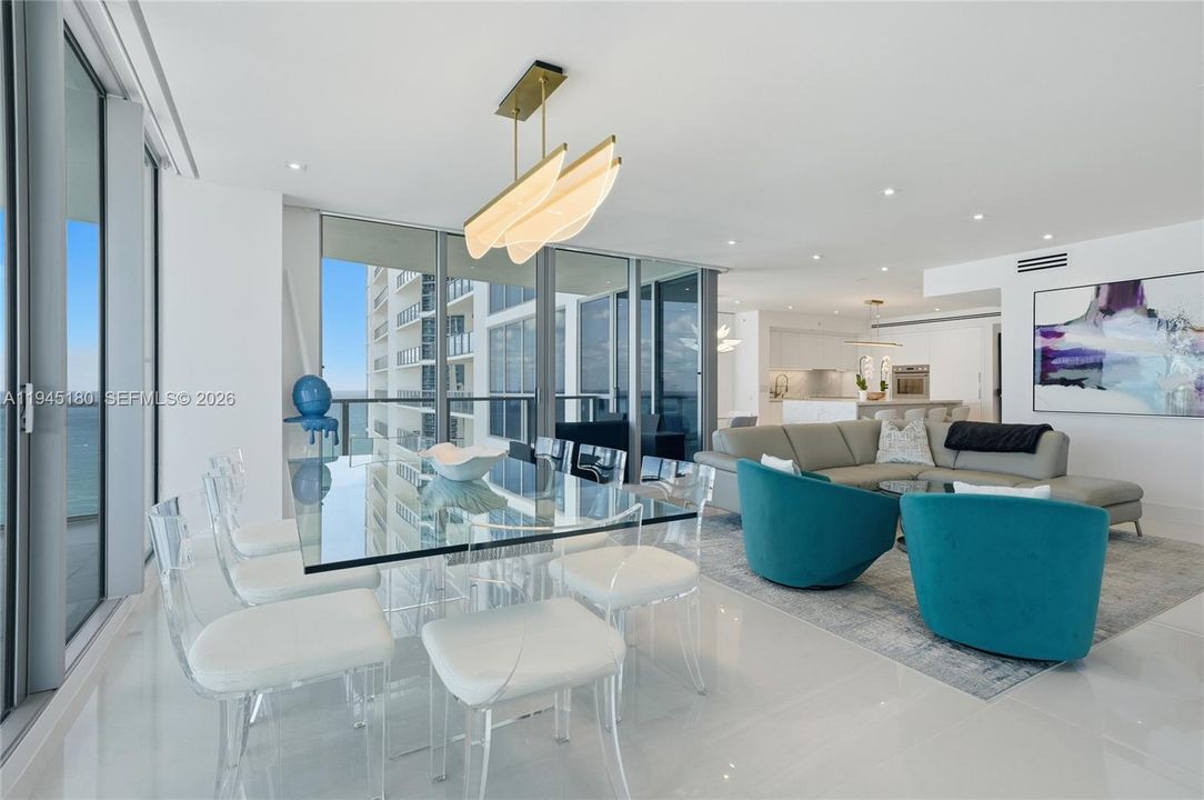 Recently Sold: $2,149,000 (3 beds, 3 baths, 2308 Square Feet)