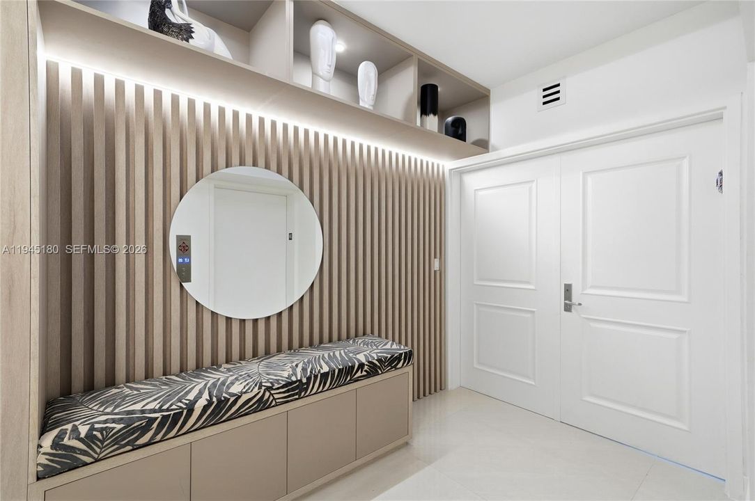 Recently Sold: $2,149,000 (3 beds, 3 baths, 2308 Square Feet)