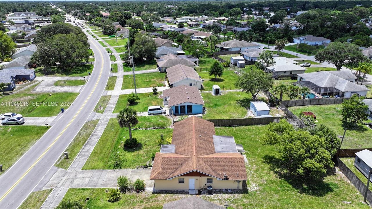 Recently Sold: $260,000 (3 beds, 2 baths, 1336 Square Feet)