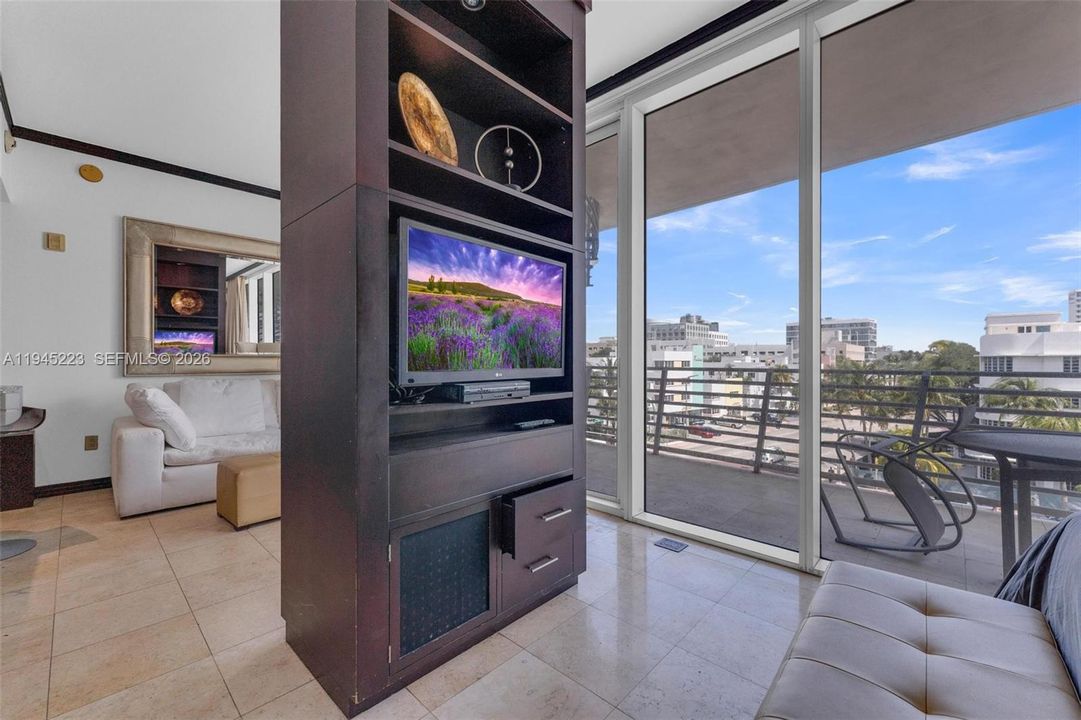 For Sale: $215,000 (0 beds, 1 baths, 500 Square Feet)