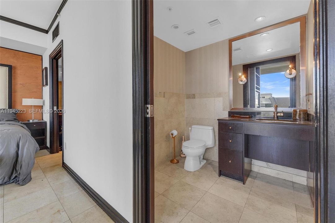 For Sale: $215,000 (0 beds, 1 baths, 500 Square Feet)