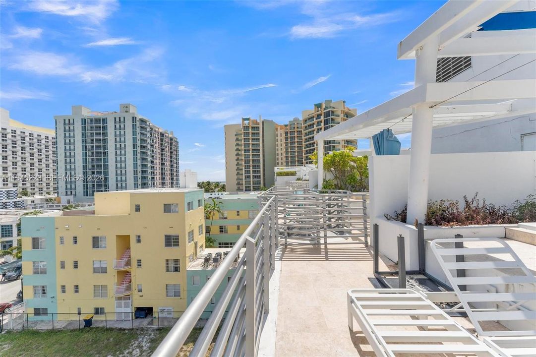 For Sale: $215,000 (0 beds, 1 baths, 500 Square Feet)