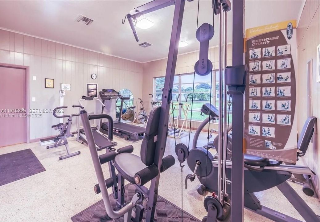 Activo con contrato: $264,000 (2 camas, 1 baños, 1061 Pies cuadrados)