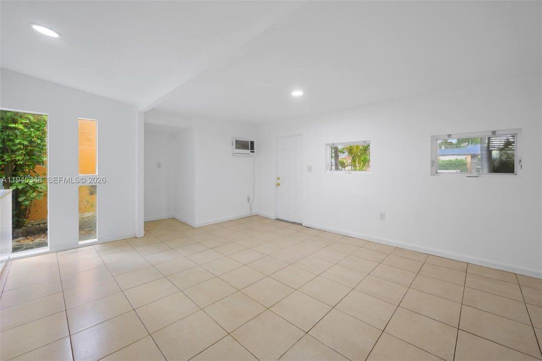 For Sale: $525,000 (0 beds, 0 baths, 1190 Square Feet)