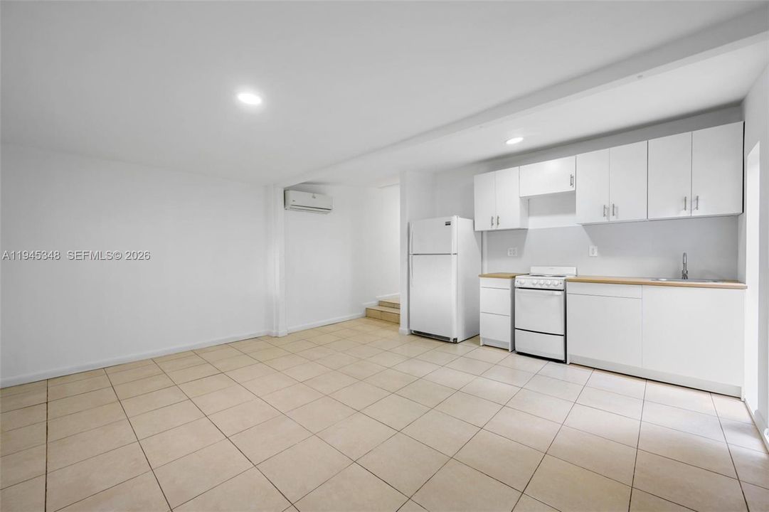 For Sale: $525,000 (0 beds, 0 baths, 1190 Square Feet)