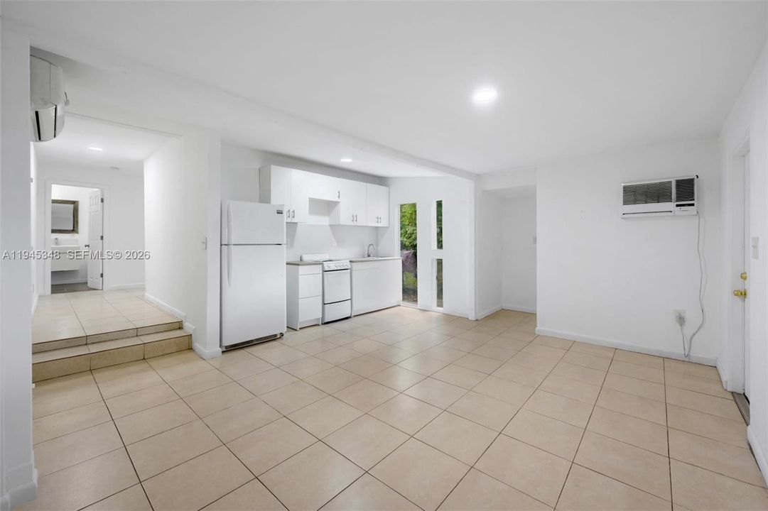 For Sale: $525,000 (0 beds, 0 baths, 1190 Square Feet)