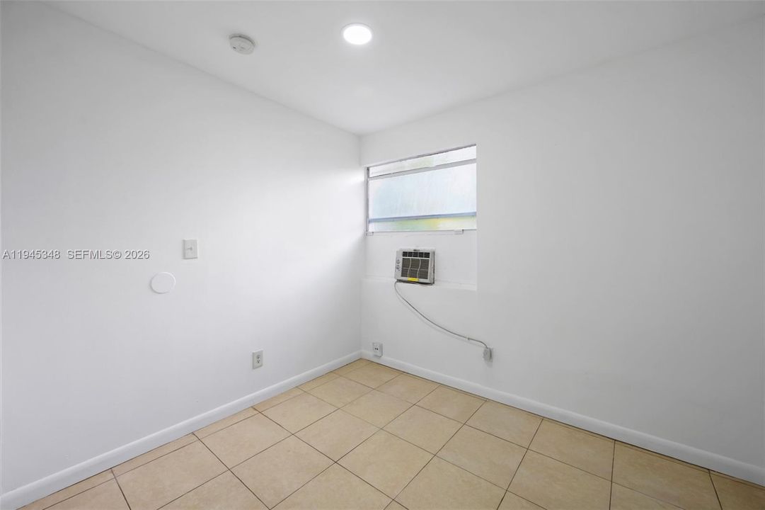 For Sale: $525,000 (0 beds, 0 baths, 1190 Square Feet)