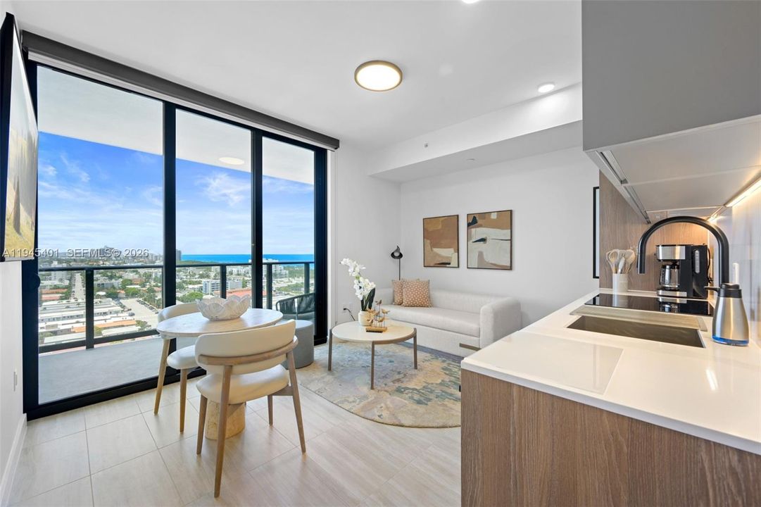 For Sale: $799,000 (1 beds, 1 baths, 475 Square Feet)
