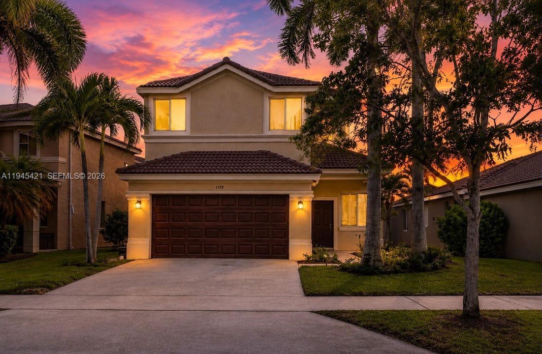 Activo con contrato: $749,900 (5 camas, 2 baños, 2526 Pies cuadrados)
