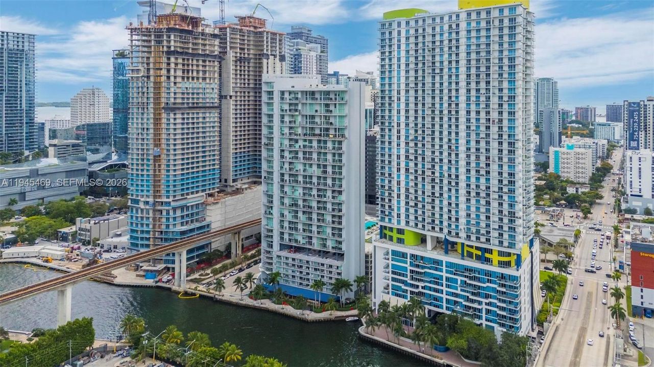 待售: $399,000 (1 贝兹, 1 浴室, 783 平方英尺)