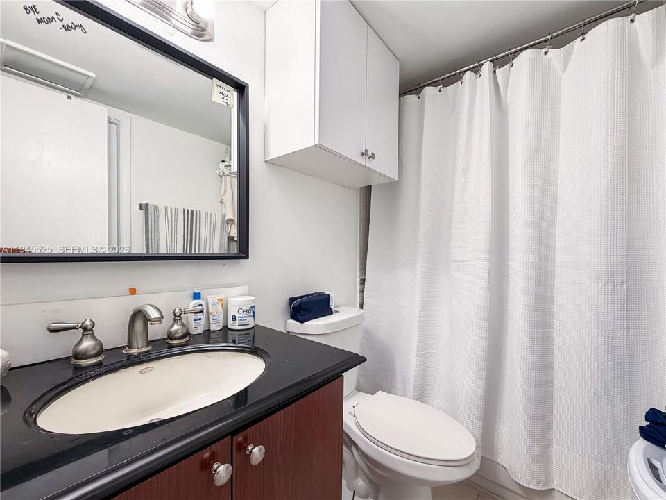 For Sale: $149,900 (2 beds, 2 baths, 800 Square Feet)
