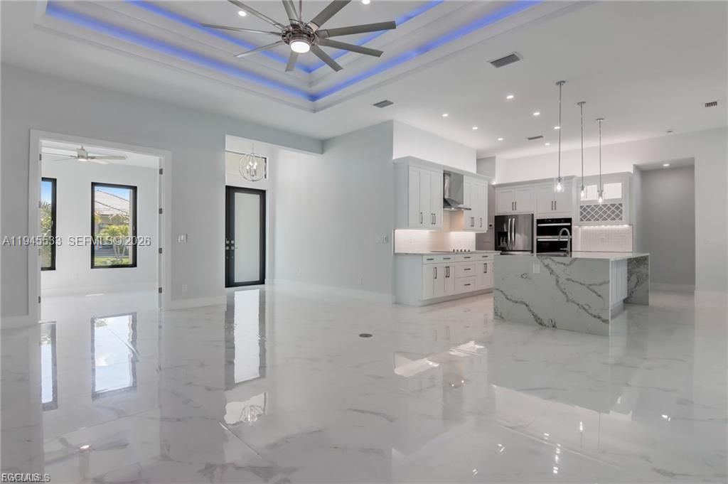 На продажу: $995,000 (4 спален, 3 ванн, 2567 Квадратных фут)