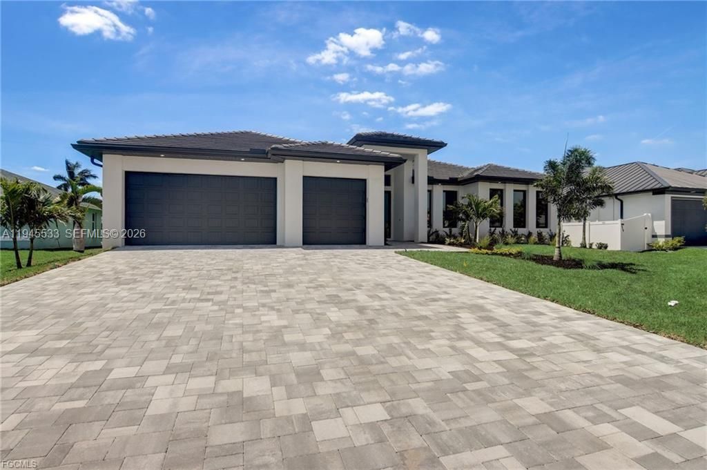 На продажу: $995,000 (4 спален, 3 ванн, 2567 Квадратных фут)
