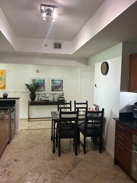 For Sale: $859,000 (3 beds, 3 baths, 1849 Square Feet)