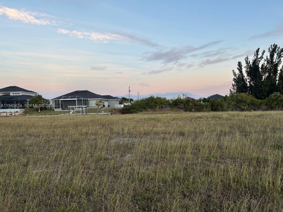 На продажу: $209,000 (0.23 acres)