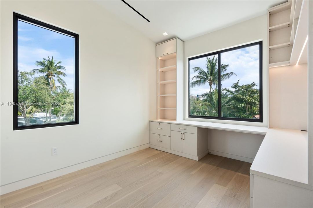 For Sale: $4,999,000 (4 beds, 4 baths, 0 Square Feet)