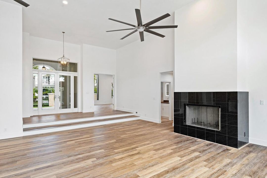 533_Alexander_Palm_Road_14