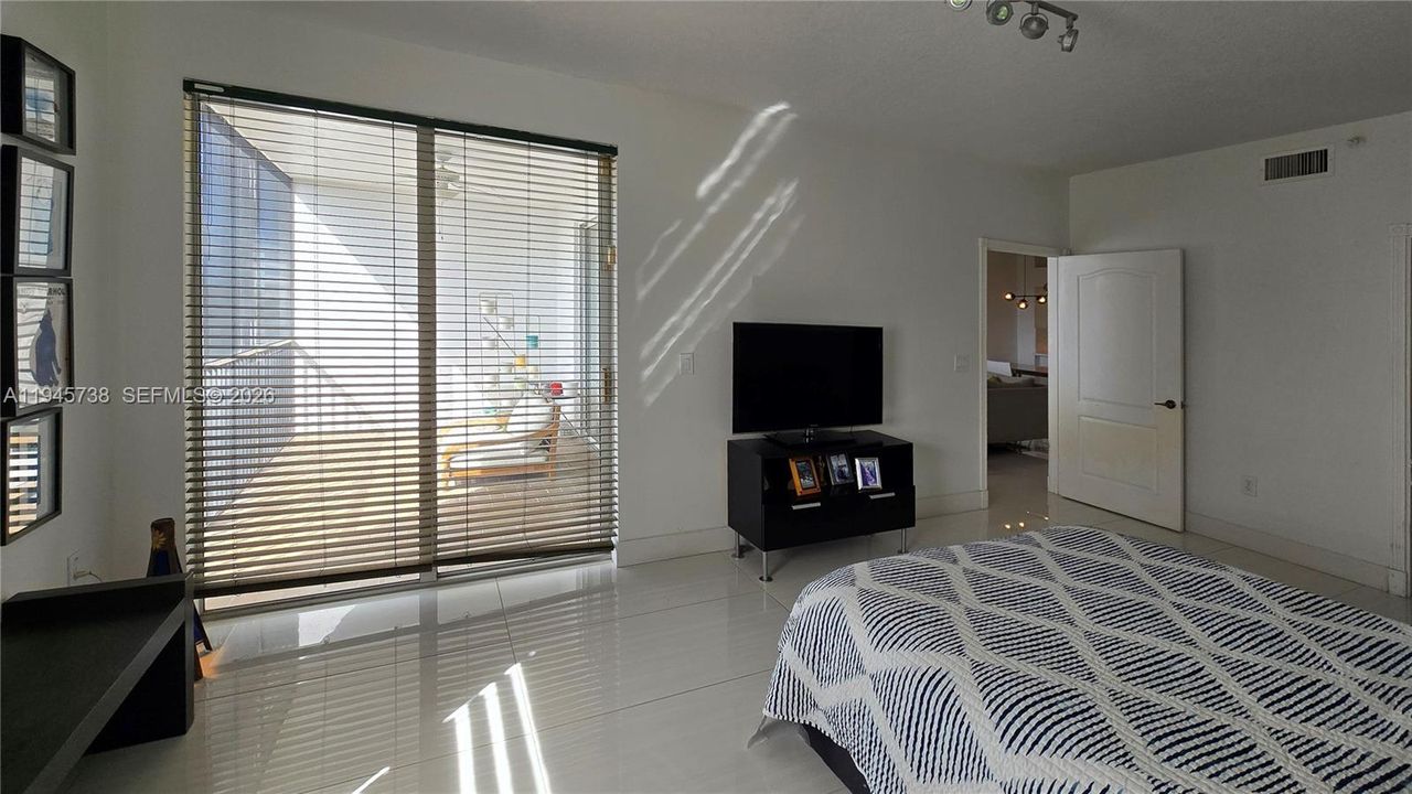 На продажу: $489,000 (3 спален, 2 ванн, 1700 Квадратных фут)
