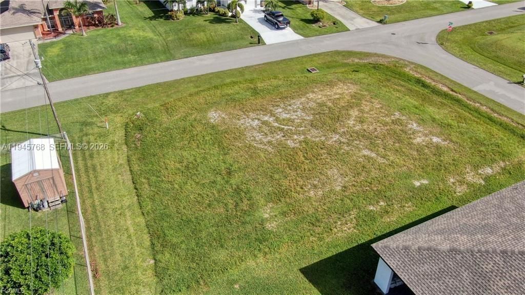 На продажу: $139,500 (0.24 acres)