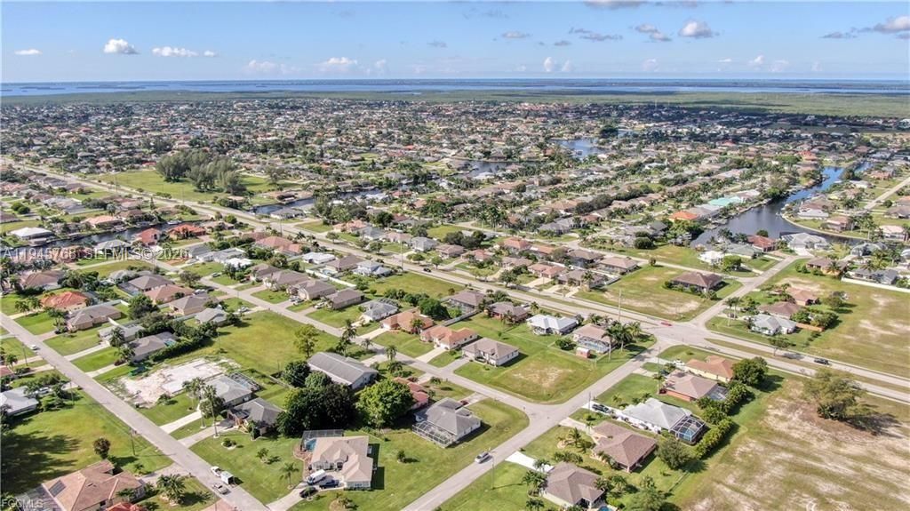 На продажу: $139,500 (0.24 acres)