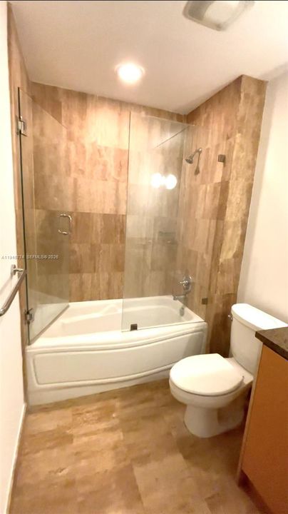 For Sale: $350,000 (1 beds, 1 baths, 544 Square Feet)