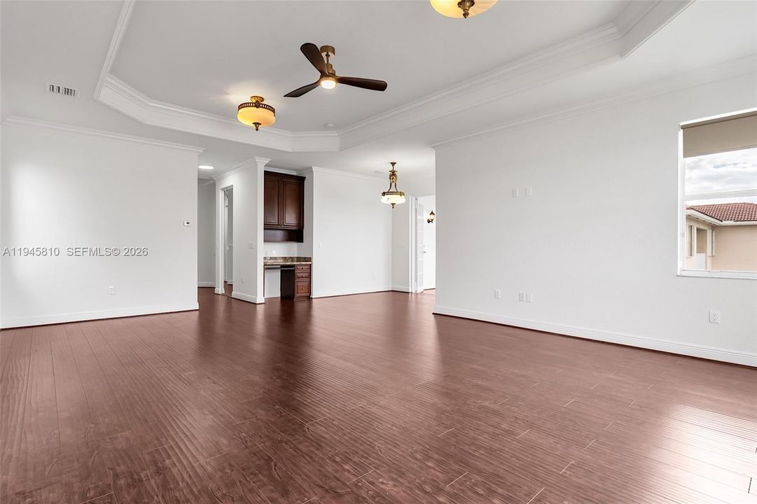 Недавно арендовано: $8,500 (6 спален, 5 ванн, 4945 Квадратных фут)