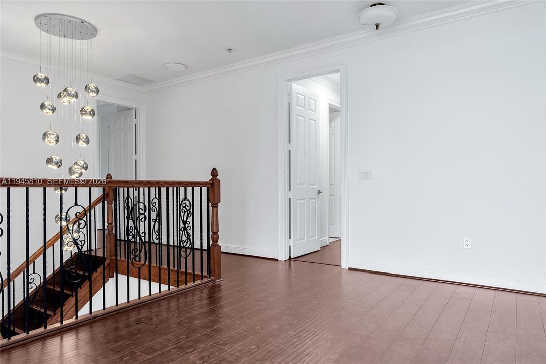 Недавно арендовано: $8,500 (6 спален, 5 ванн, 4945 Квадратных фут)