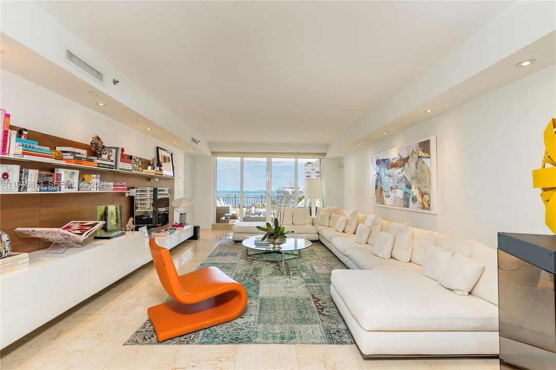 Active With Contract: $23,000 (4 beds, 4 baths, 3084 Square Feet)