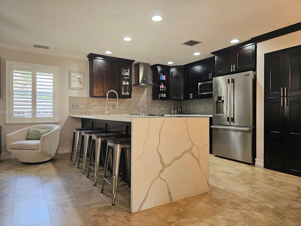 Recently Sold: $1,400,000 (4 beds, 3 baths, 3553 Square Feet)