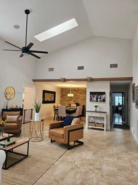Recently Sold: $1,400,000 (4 beds, 3 baths, 3553 Square Feet)