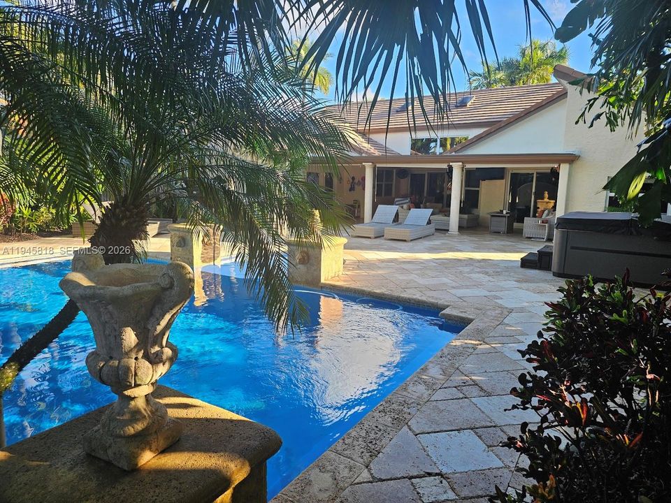 Recently Sold: $1,400,000 (4 beds, 3 baths, 3553 Square Feet)