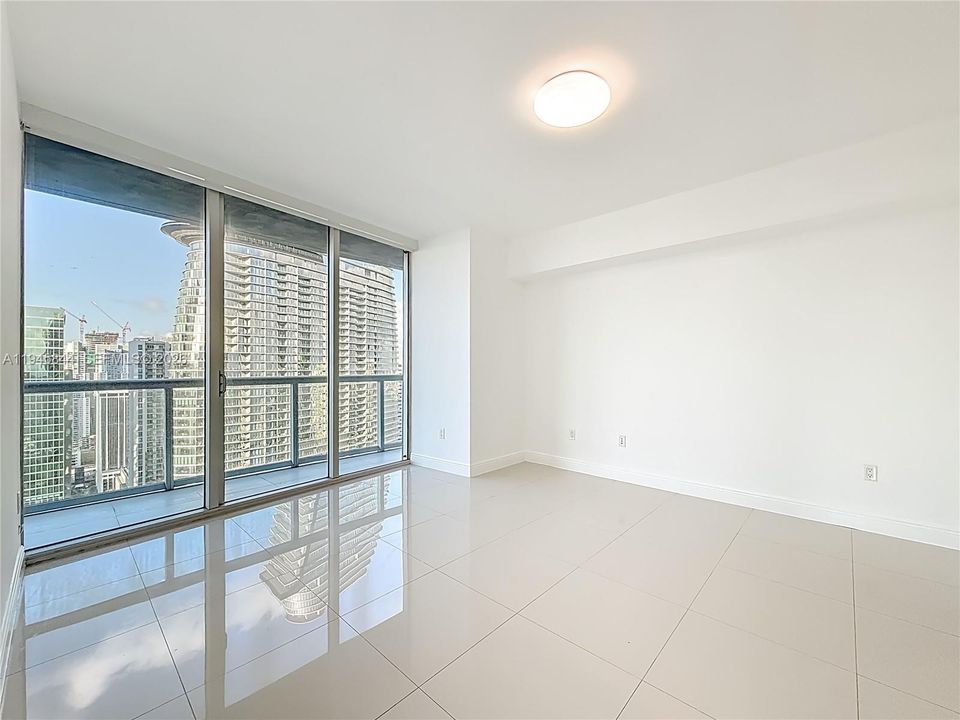 For Sale: $900,000 (2 beds, 2 baths, 1168 Square Feet)