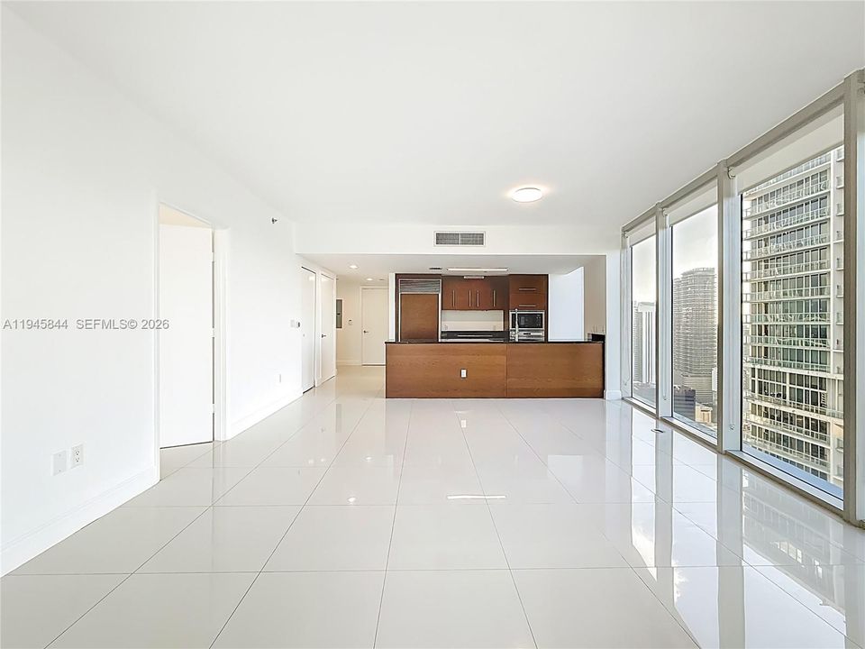 For Sale: $900,000 (2 beds, 2 baths, 1168 Square Feet)