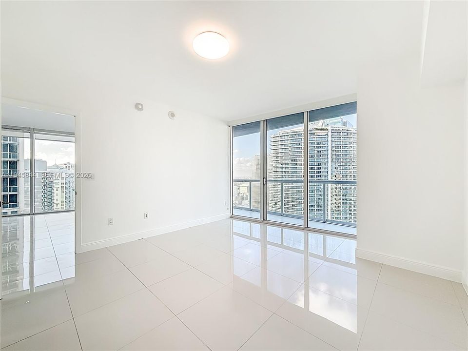 For Sale: $900,000 (2 beds, 2 baths, 1168 Square Feet)