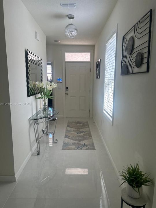 For Sale: $374,900 (3 beds, 2 baths, 1614 Square Feet)