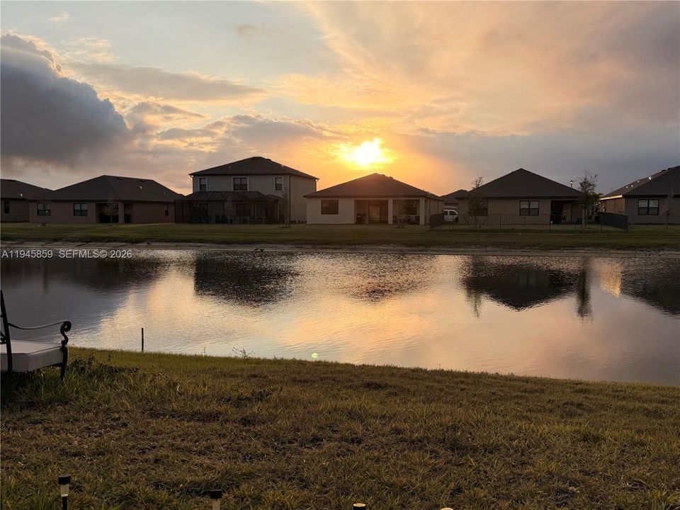 For Sale: $374,900 (3 beds, 2 baths, 1614 Square Feet)