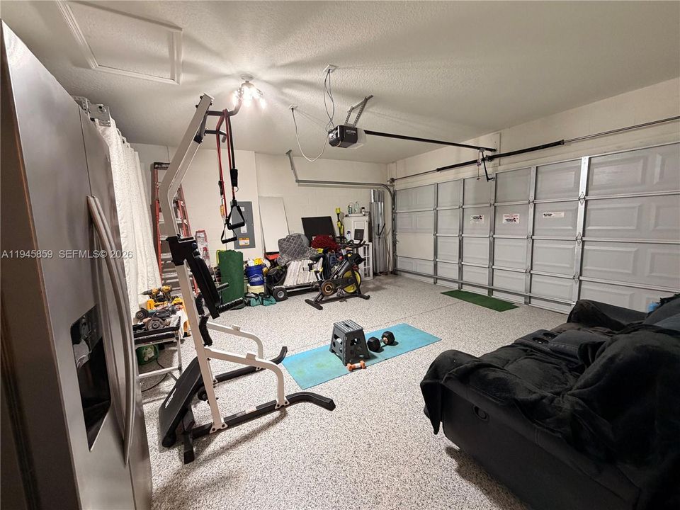 For Sale: $374,900 (3 beds, 2 baths, 1614 Square Feet)