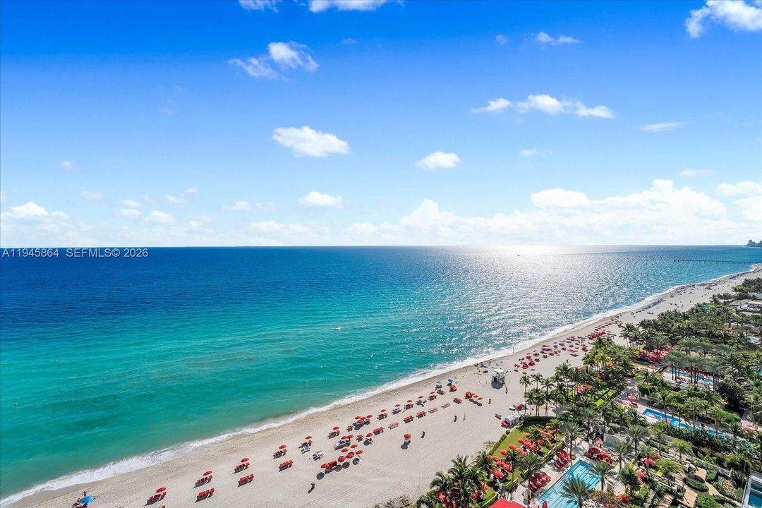For Sale: $12,500,000 (5 beds, 7 baths, 4780 Square Feet)
