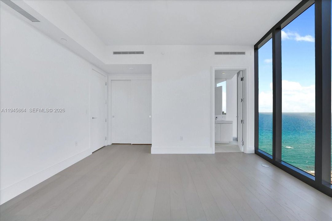 For Sale: $12,500,000 (5 beds, 7 baths, 4780 Square Feet)