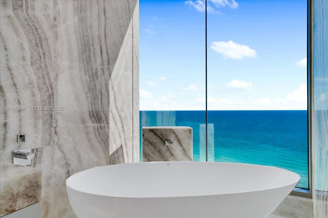 For Sale: $12,500,000 (5 beds, 7 baths, 4780 Square Feet)